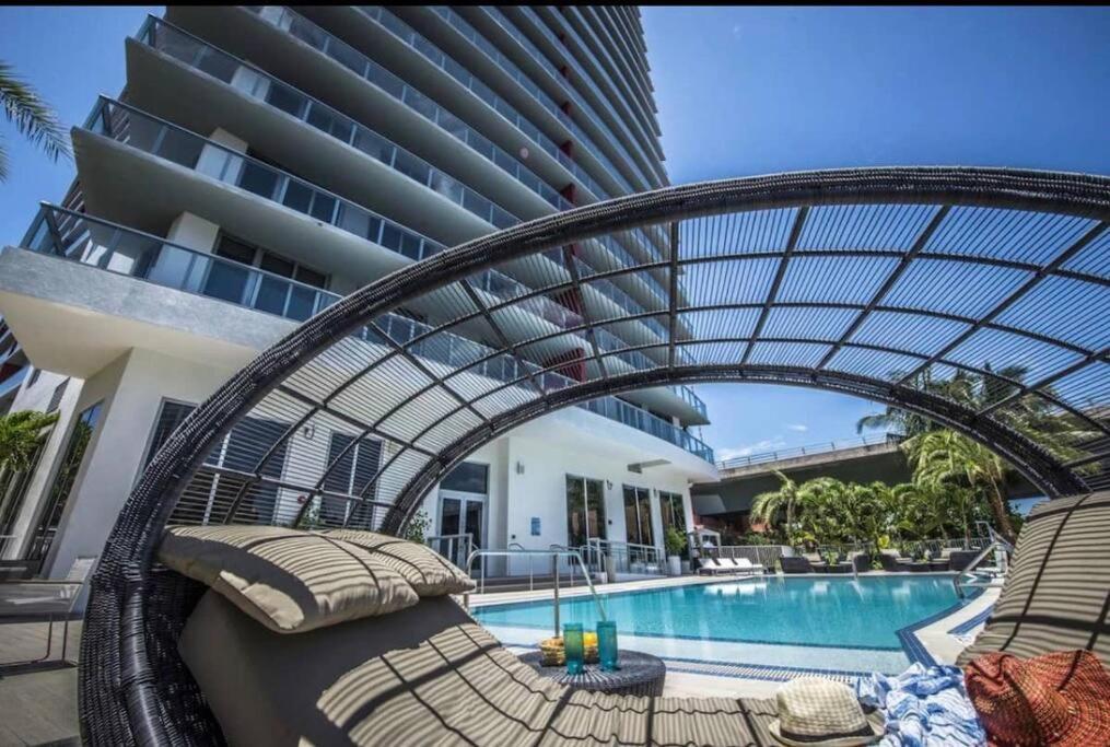 הלנדל ביץ' Amazing Studio Beach Walking Distance! 26B מראה חיצוני תמונה