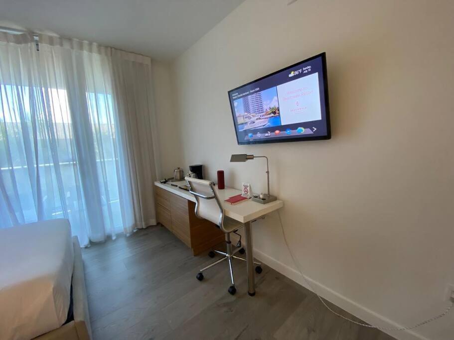 הלנדל ביץ' Amazing Studio Beach Walking Distance! 26B מראה חיצוני תמונה