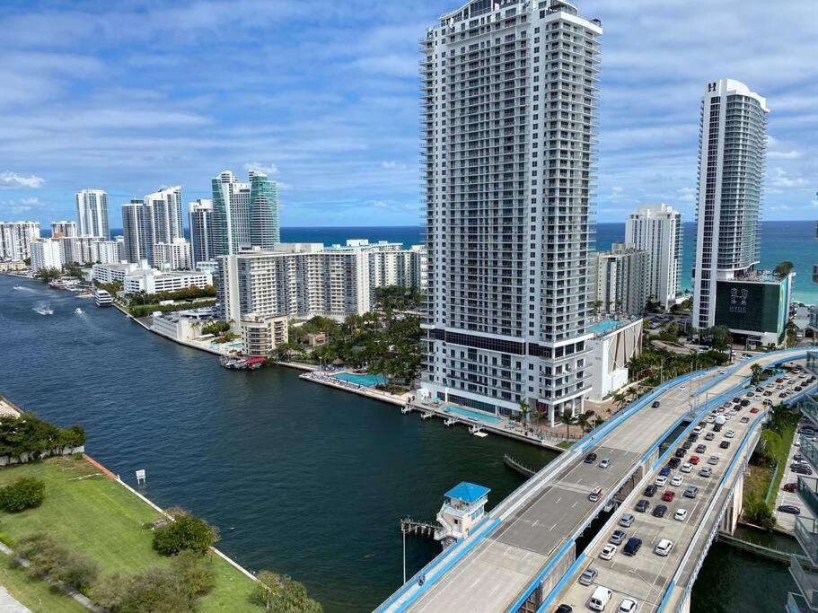 הלנדל ביץ' Amazing Studio Beach Walking Distance! 26B מראה חיצוני תמונה
