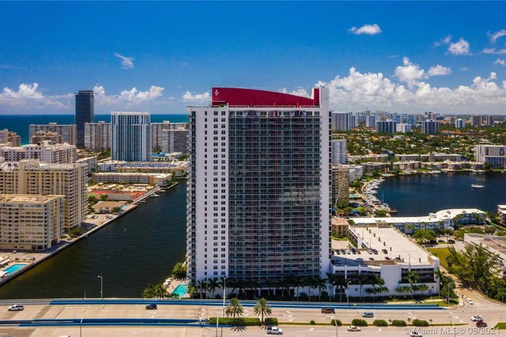הלנדל ביץ' Amazing Studio Beach Walking Distance! 26B מראה חיצוני תמונה