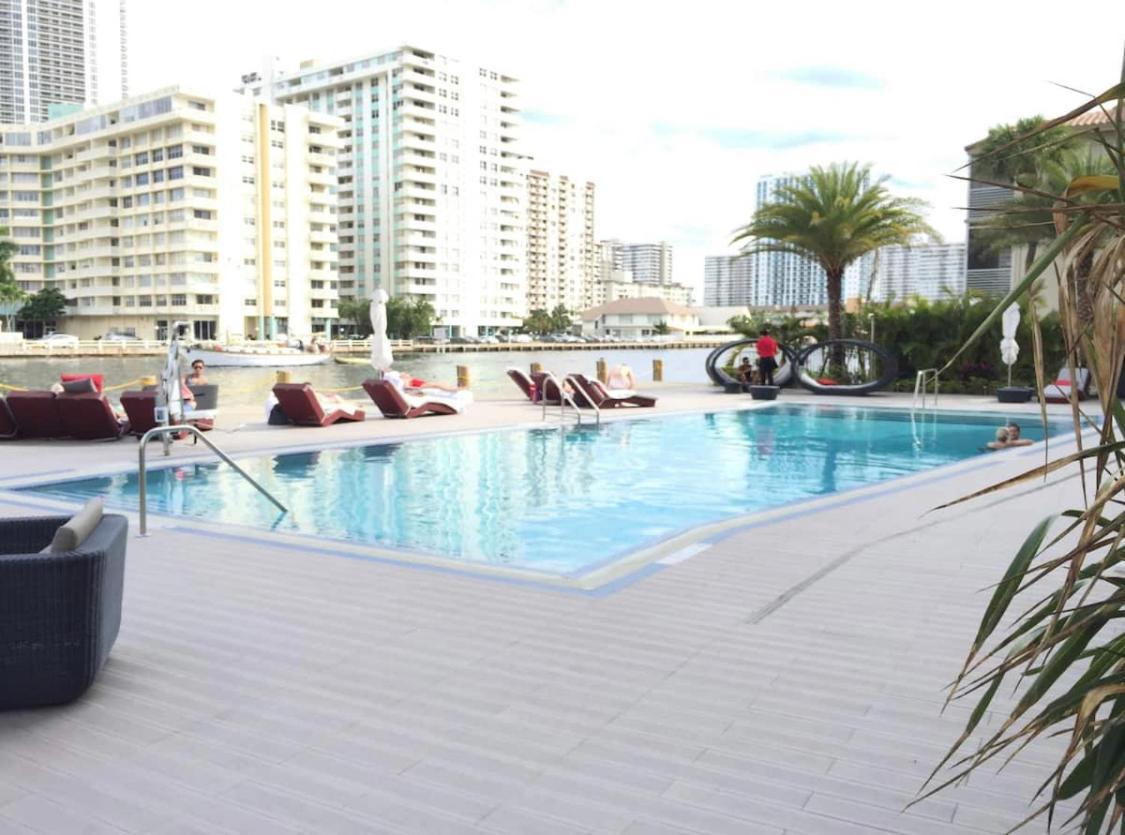 הלנדל ביץ' Amazing Studio Beach Walking Distance! 26B מראה חיצוני תמונה