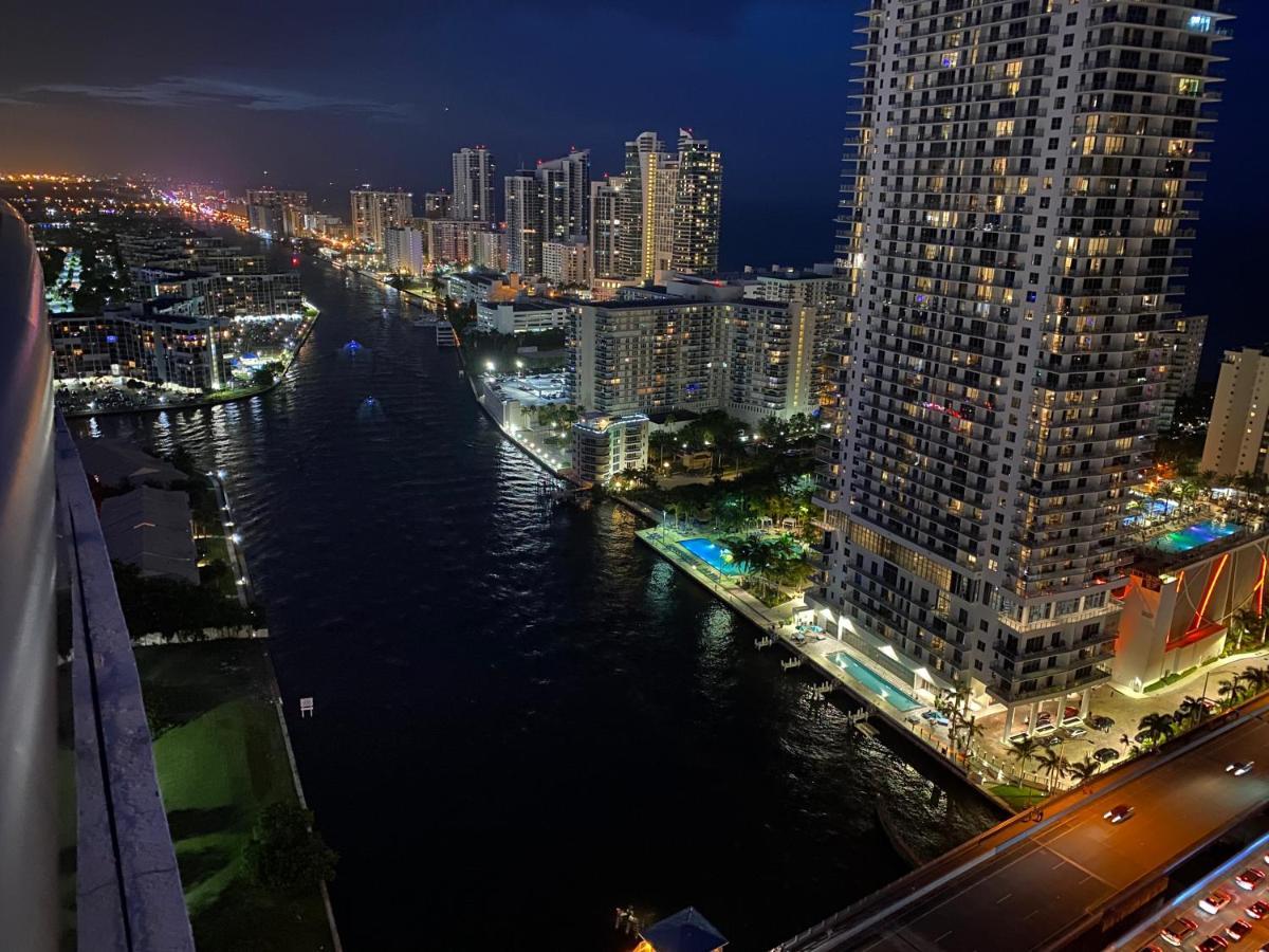 הלנדל ביץ' Amazing Studio Beach Walking Distance! 26B מראה חיצוני תמונה